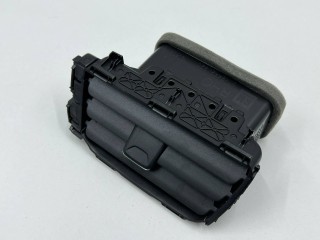 Дефлектор обдува салона правый, ориг. номер 84421920, GMC Terrain 2 рест