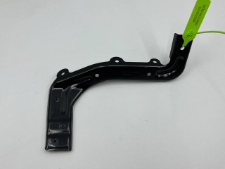 Кронштейн радиатора левый Mercedes-Benz GLE V167 2018-2023, M264 E20 DEH LA, 2.0 л, АКПП, A1676265100