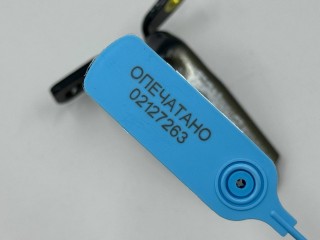 петля двери передней левой, ориг. номер 13501716, Chevrolet Silverado T1XX 2019-2022