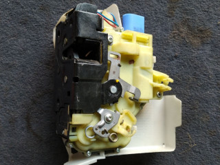 замок двери передней правой, Volkswagen Transporter T5 2002-2009