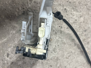 замок двери, ориг. номер 3C4839016A, Volkswagen Passat B6 2005-2010