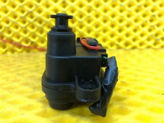 Замок лючка бензобака, ориг. номер 4L0862153D, Audi Q7 4LB 2009-2015