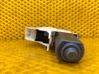 Моторчик стеклоподъемника задней правой двери, ориг. номер 8K0959802A, Audi Q7 4LB 2009-2015