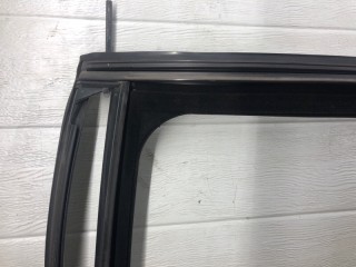 Уплотнитель стекла двери задний левый, ориг. номер A2227300117, Mercedes-Benz S-Class W222 2013-2017