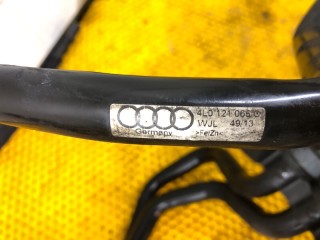 Патрубок системы охлаждения, ориг. номер 7L8121070AD, Audi Q7 4LB 2009-2015