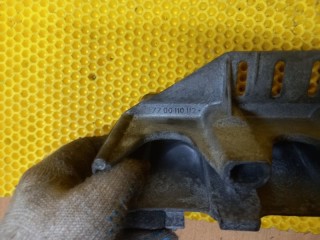 Кронштейн впускного коллектора, ориг. номер 7700110112, Renault Duster