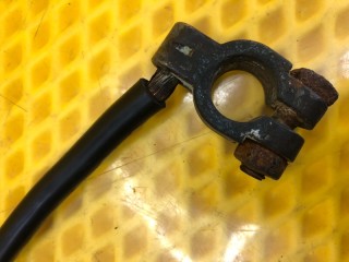 Клемма аккумулятора -, ориг. номер A2105400631, Mercedes-Benz E-Class W210 1995-1999