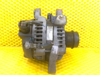 Генератор, ориг. номер 270600T031, Toyota Corolla 150 2006-2010