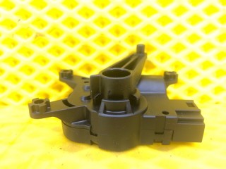 Сервопривод заслонок печки, ориг. номер 52411483R04, Porsche Cayenne 957 2007-2010