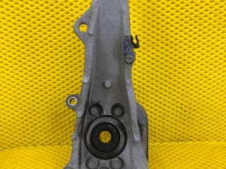 Кулак поворотный передний правый Nissan Fuga Y50 2004-2007