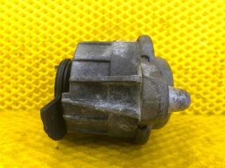 Подушка двигателя, ориг. номер A2042404217, Mercedes-Benz C-Class W204 2011-2015