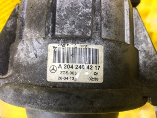 Подушка двигателя, ориг. номер A2042404217, Mercedes-Benz C-Class W204 2011-2015