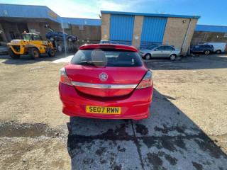 Opel Astra GTC H 2007г. 1.6 л., Z 16 LET - фото №8