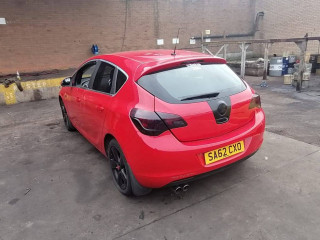 Opel Astra J 2012г. 1.4 л., A 14 XER - фото №4