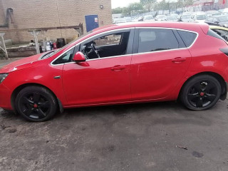 Opel Astra J 2012г. 1.4 л., A 14 XER - фото №6