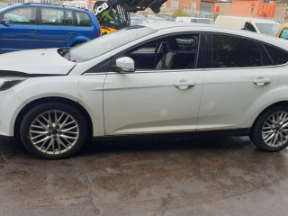 Ford Focus 3 поколение 2013г. 1.0 л., M2DA - фото №1