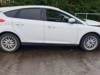 Ford Focus 3 поколение 2013г. 1.0 л., M2DA - фото №2