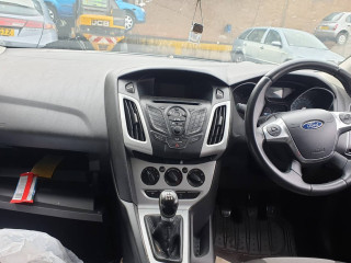 Ford Focus 3 поколение 2013г. 1.0 л., M2DA - фото №8