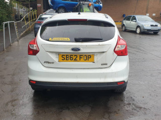 Ford Focus 3 поколение 2013г. 1.0 л., M2DA - фото №11