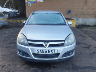 Opel Astra H 2006г. 1.6 л., Z 16 XEP - фото №1