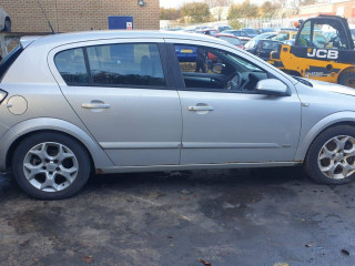 Opel Astra H 2006г. 1.6 л., Z 16 XEP - фото №4