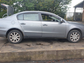 Volkswagen Passat B6 2005г. 1.9 л., BKC - фото №4