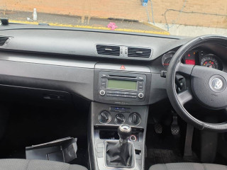 Volkswagen Passat B6 2005г. 1.9 л., BKC - фото №6