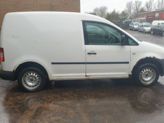 Volkswagen Caddy 3 поколение 2006г. 2.0 л., BST - фото №2