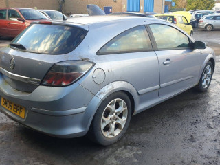 Opel Astra GTC H 2006г. 1.6 л., Z 16 XEP - фото №4