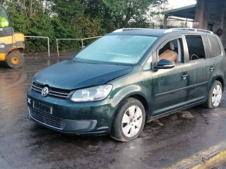 Volkswagen Touran 1 поколение [2-й рестайлинг] 2011г. 1.6 л., CAYC - фото №2