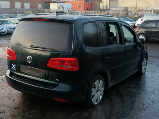 Volkswagen Touran 1 поколение [2-й рестайлинг] 2011г. 1.6 л., CAYC - фото №5
