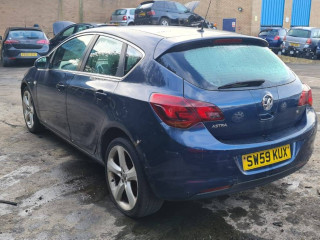 Opel Astra J 2010г. 1.6 л., A 16 XER - фото №5