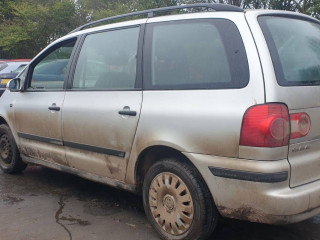 Volkswagen Sharan 1 поколение [2-й рестайлинг] 2008г. 1.9 л., BVK - фото №8