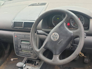 Volkswagen Sharan 1 поколение [2-й рестайлинг] 2008г. 1.9 л., BVK - фото №11