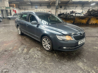 Skoda Superb 2 поколение [рестайлинг] 2014г. 2.0 л., CFFB - фото №6