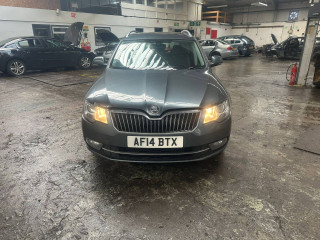 Skoda Superb 2 поколение [рестайлинг] 2014г. 2.0 л., CFFB - фото №9