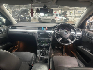 Skoda Superb 2 поколение [рестайлинг] 2014г. 2.0 л., CFFB - фото №11