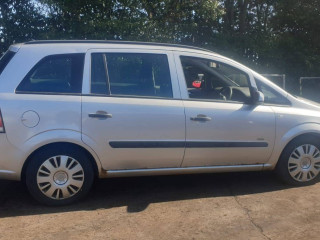 Opel Zafira B 2007г. 1.6 л., Z 16 XE1 - фото №4