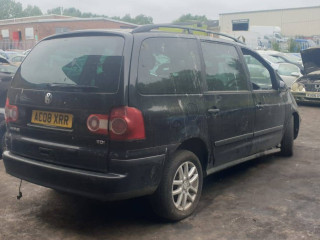 Volkswagen Sharan 1 поколение [2-й рестайлинг] 2008г. 1.9 л., BVK - фото №9