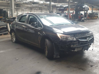 Opel Astra J [рестайлинг] 2015г. 1.6 л., B 16 DTL - фото №3