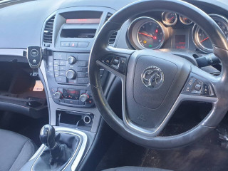 Opel Insignia A 2009г. 2.0 л., A 20 DTH - фото №8