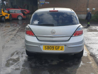 Opel Astra Family/H [рестайлинг] 2009г. 1.4 л., Z 14 XEP - фото №8