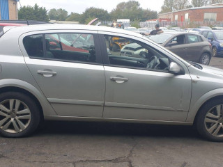 Opel Astra Family/H [рестайлинг] 2008г. 1.4 л., Z 14 XEP - фото №5