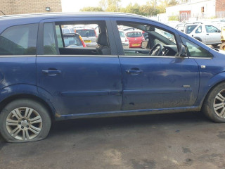 Opel Zafira B [рестайлинг] 2010г. 1.9 л., Z 19 DT - фото №5