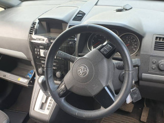 Opel Zafira B [рестайлинг] 2010г. 1.9 л., Z 19 DT - фото №9