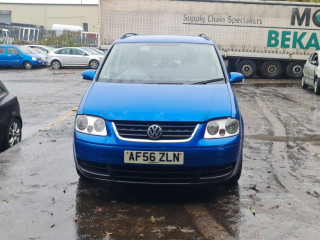 Volkswagen Touran 1 поколение 2006г. 1.9 л., BXE - фото №4