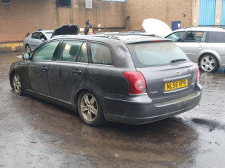 Toyota Avensis 2 поколение T250 2006г. 2.2 л., 2AD-FTV - фото №6