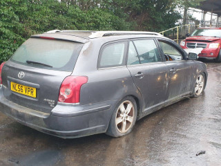 Toyota Avensis 2 поколение T250 2006г. 2.2 л., 2AD-FTV - фото №7