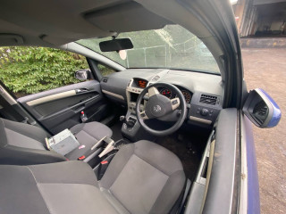 Opel Zafira B 2008г. 1.9 л., Z 19 DT - фото №9