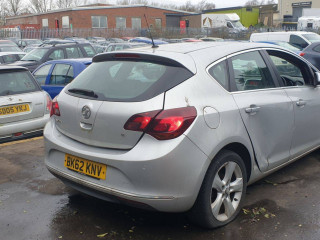 Opel Astra J [рестайлинг] 2012г. 1.6 л., A 16 XER - фото №7